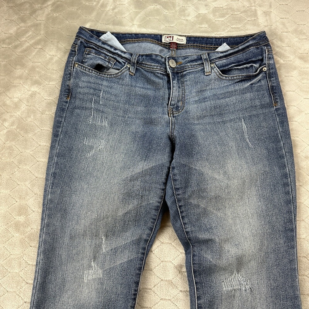 L.E.I. FELICIA LOWRISE BOOT CUT JEANS - MEDIUM-LIGHT WASH DISTRESSED - SIZE 15 S